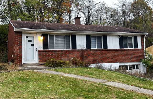 3 Beds 1.5 Bath with an Additional Bedroom - 510 Aura Drive, Monroeville, PA 15146