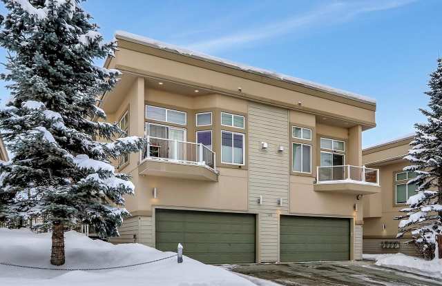 140 W 10th Ave - 140 West 10th Avenue, Anchorage, AK 99501