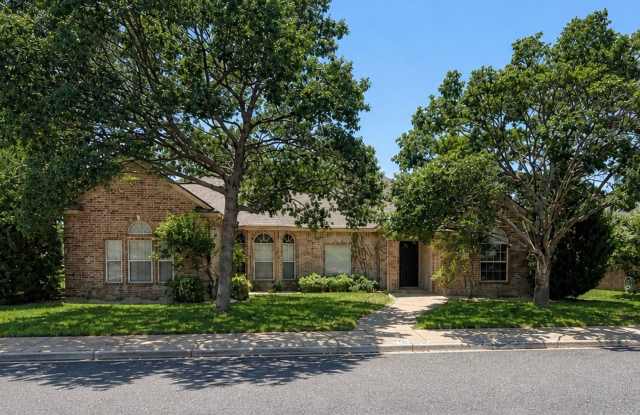 4-Bedroom, 3-Bath Wolfforth Home | Fireplace, Covered Patio & Frenship Schools photos photos