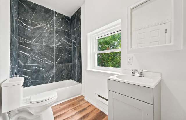 2BR/1BA Home | West Philly Gallery 4