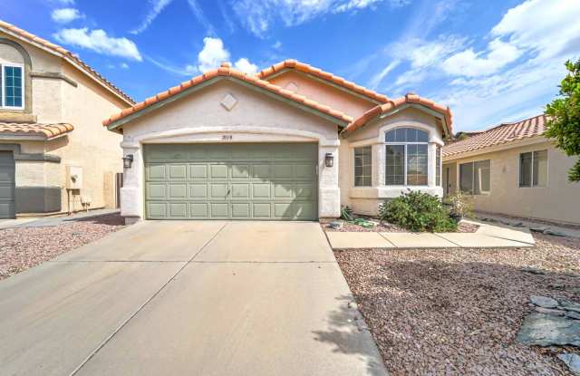 READY TO VIEW NOW! Stunning 3 Bed 2 Bath Home in Ahwatukee with Turf Yard and Amazing Views photos photos