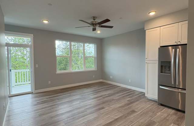 New Townhome with 3 Masters photos photos