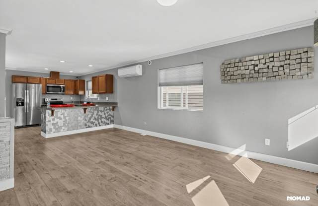 Charming 2BR Duplex in Tacoma Gallery 4