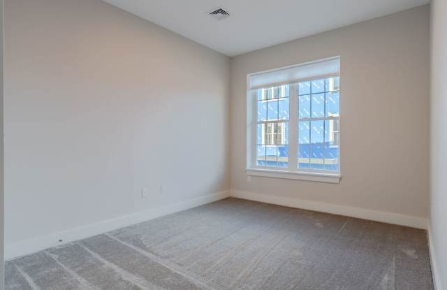 18 Sullivan Street Gallery 4