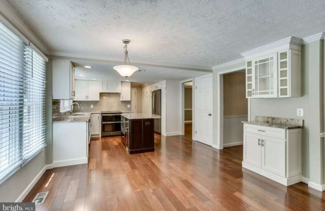 11211 LONGWOOD GROVE DRIVE Gallery 4