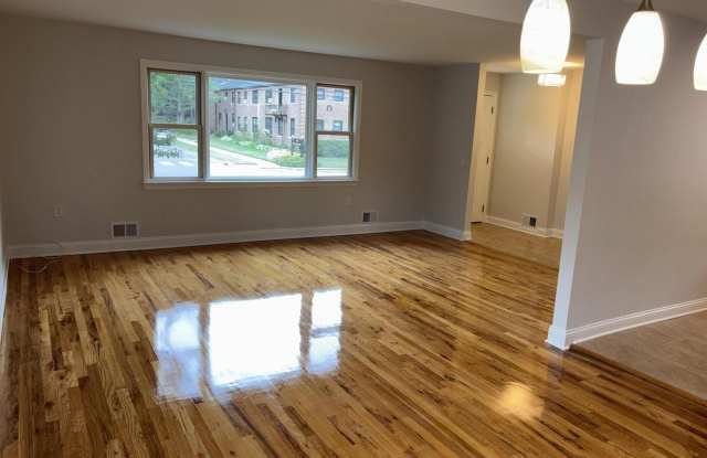 274 Spring Street Gallery 4