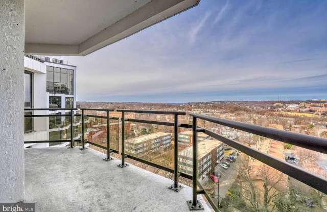 1530 KEY Boulevard photos photos