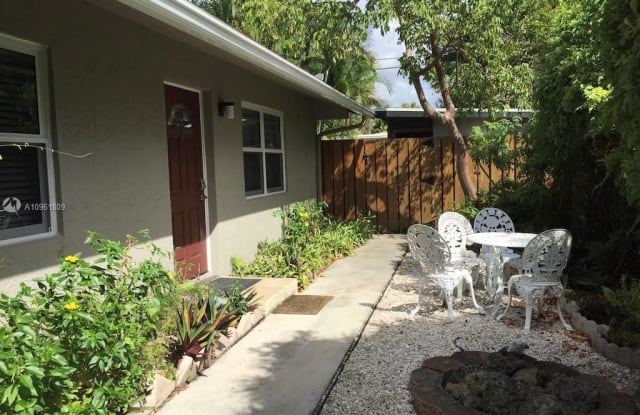 615 SW 16th Ct - 615 Southwest 16th Court, Fort Lauderdale, FL 33315