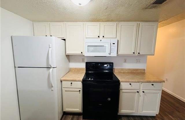 47024 LIGIA Place Gallery 4