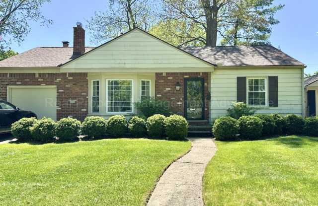 Updated 3-Bed Ranch Steps from Downtown Birmingham & Woodward! photos photos