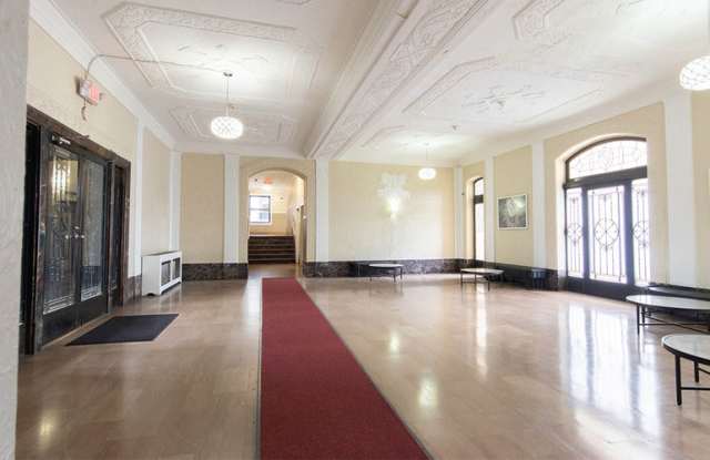 Harrison Manor Gallery 2