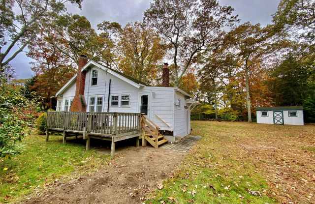 2835 Harbor Lane - 2835 Harbor Lane, Cutchogue, NY 11935 2835 Harbor Lane - 2835 Harbor Lane, Cutchogue, NY 11935