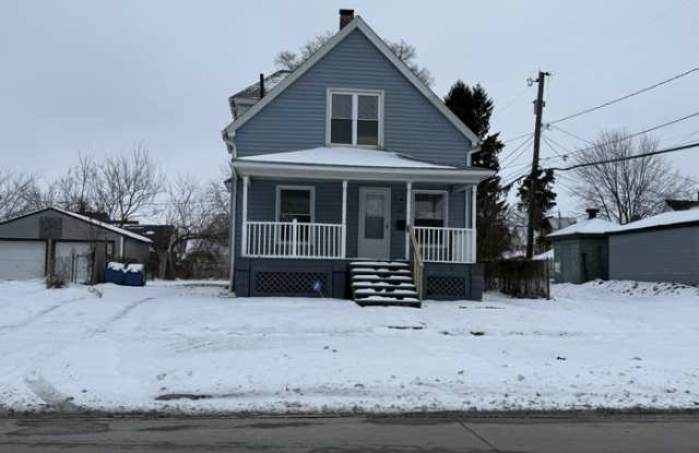2925 Seneca Avenue photos photos