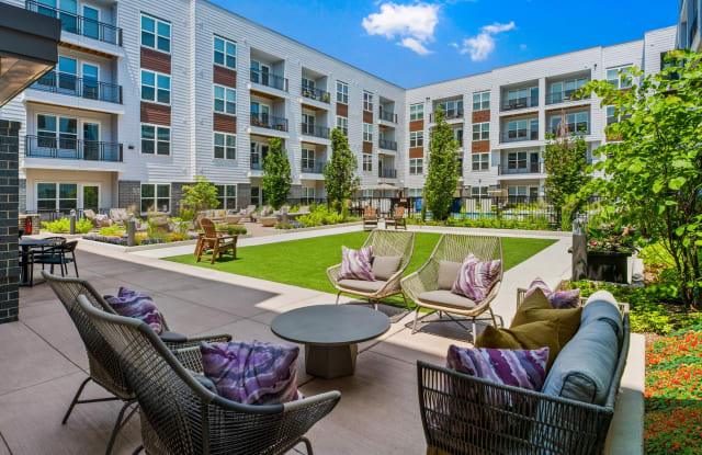 Everleigh Vernon Hills 55+ Active Adult Apartment Homes Gallery 2