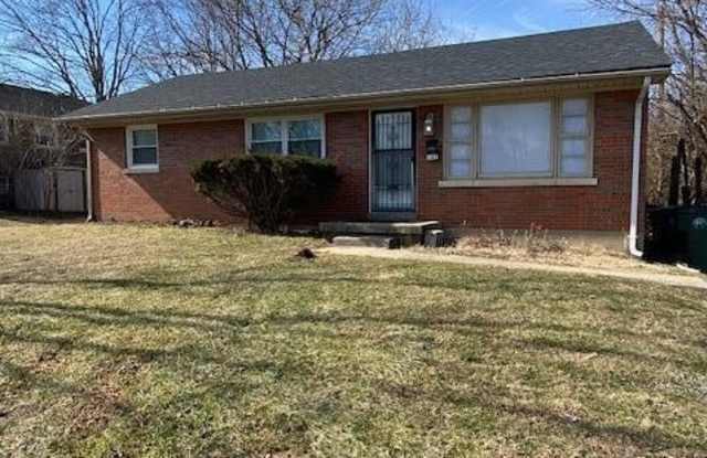147 Woodford Drive - 147 Woodford Drive, Lexington, KY 40504