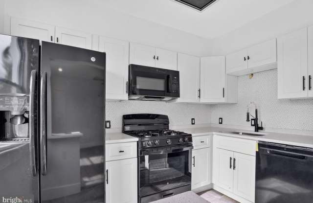 1116 GLENEAGLE RD #2 photos photos