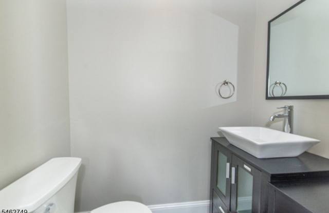 38 Buttonwood Rd Gallery 4