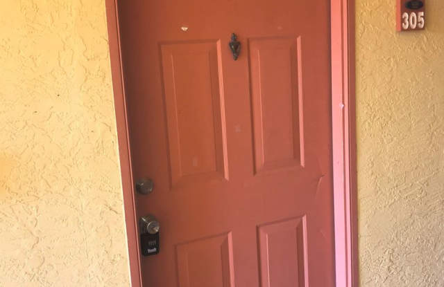 1 Bedroom Condo in Gated Community Gallery 4