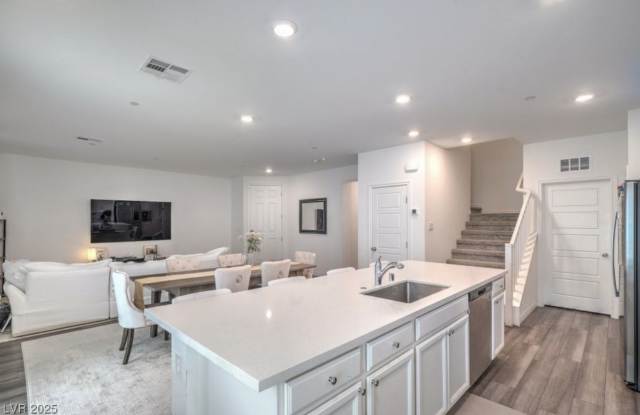 7318 North Decatur Boulevard photos photos