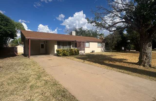Nice 3-Bedroom, 2-Bath Home Near Fort Huachuca! Gallery 3