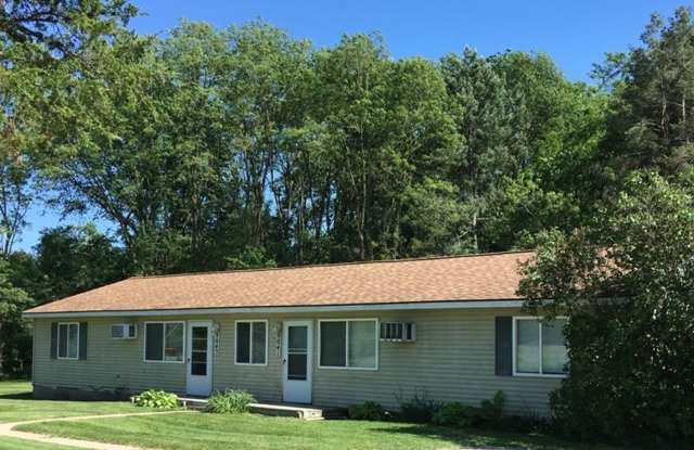 RANCH STYLE 3 BEDROOM DUPLEX FOR LEASE photos photos