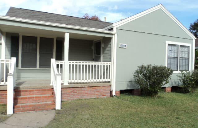 3140 South Dr - 3140 South Drive, Groves, TX 77619