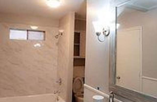 2512 Fairview Drive Gallery 4