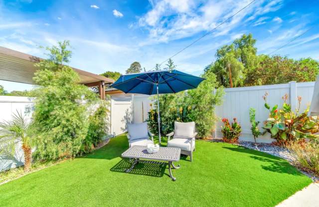 23354 Burbank Blvd photos photos
