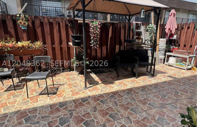 870 SW 129th Pl Gallery 2