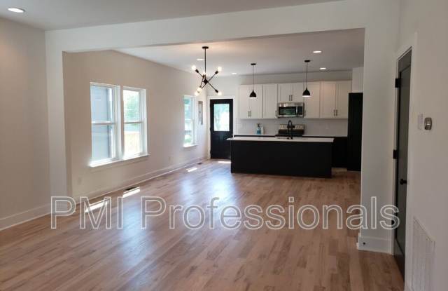 215 Eisenhower Drive Gallery 4