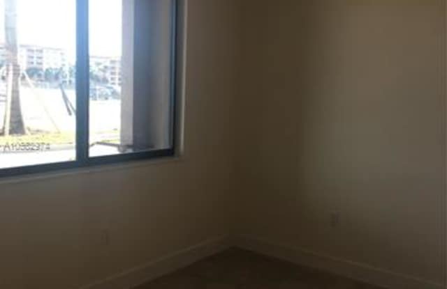9700 NW 84TH AVE Gallery 4