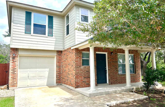 **APPLICATION RECEIVED** MUST SEE! Charming 3 Bedroom / 2.5 Bath Home Near UTSA Campus! - 110 Jetlyn Drive, San Antonio, TX 78249