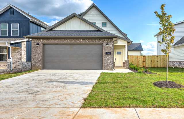 1710 West Broadway Place - 1710 West Broadway Place, Rogers, AR 72758