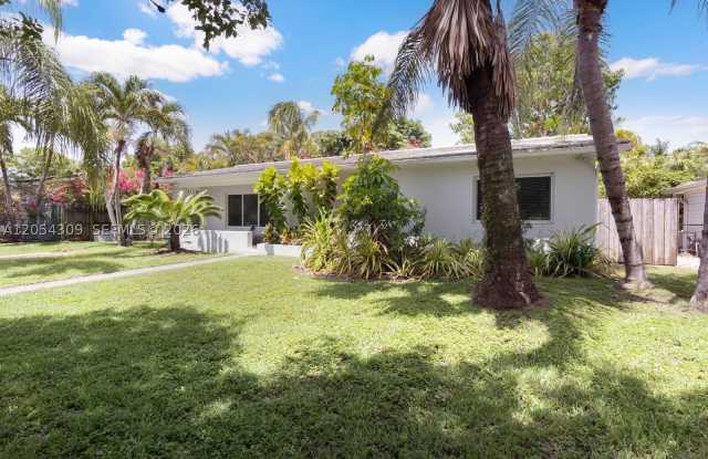 8315 SW 62nd Ct Gallery 2