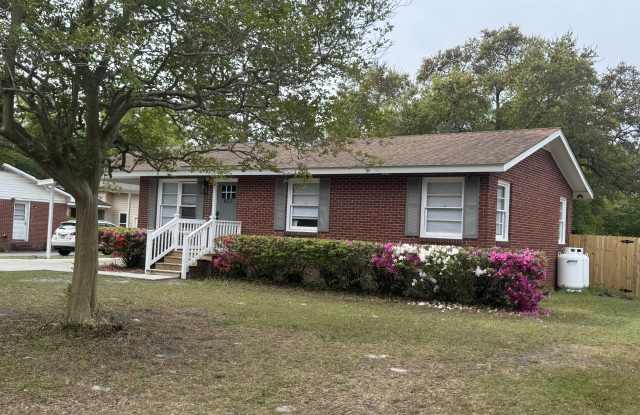 407 Pine Hills Dr photos photos