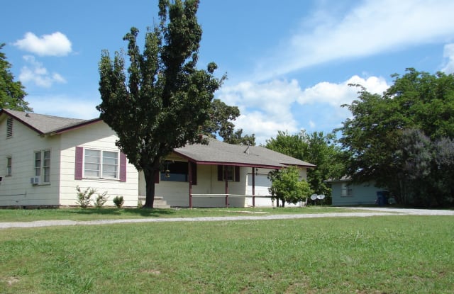8392 S. Hwy 69 photos photos