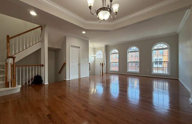 5669 FAIRCLOTH Court Gallery 3