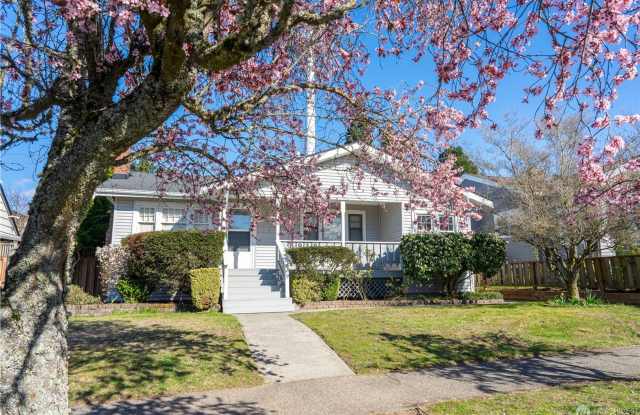 3Bd/2Ba Seattle Home Gallery 1