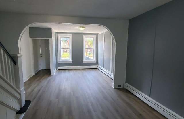 160 GIRARD Avenue Gallery 3