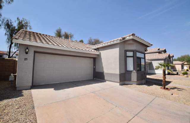 Newly remodeled Mesa Home with Community Pool/Spa - 1425 South Lindsay Road, Mesa, AZ 85204