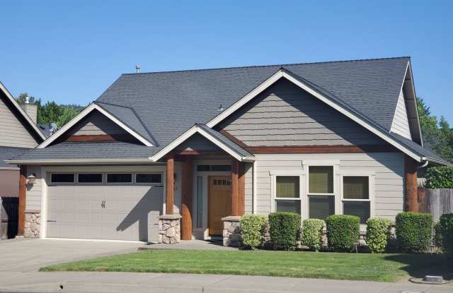 3 bed 2 bath Single Family Home for NW Rent in Grants Pass Gallery 4