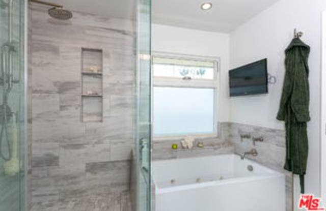 2211 Canyon Drive photos photos 2211 Canyon Drive photos photos