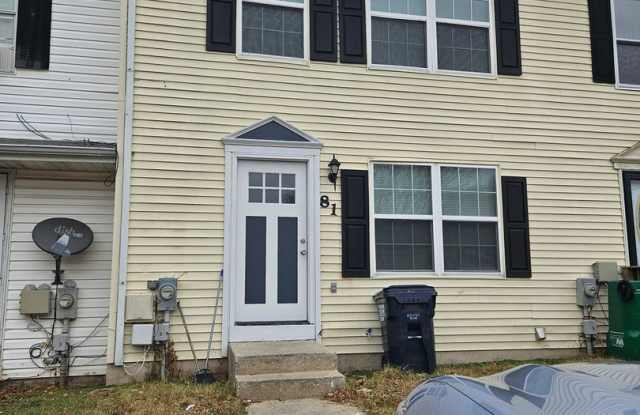 Updated Middletown Townhome with Convenience & Charm photos photos