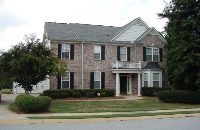 137 Village Green Cir - 137 Village Green Cir, Tyrone, GA 30290