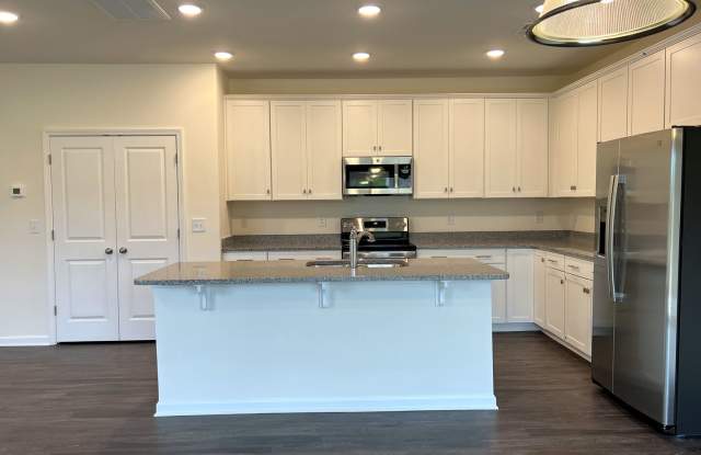 Available NOW – 3 Bedroom, 2.5 Bath Home in Roebuck, SC photos photos