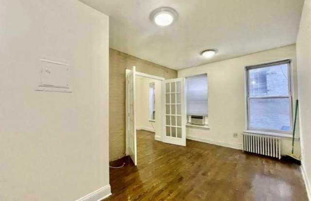 8-10 Rivington St. - 8 Rivington St, New York City, NY 10002