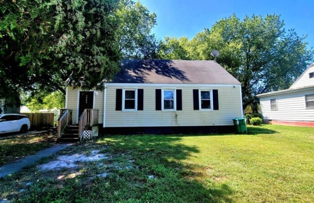 1905 Watts Ln - 1905 Watts Lane, East Highland Park, VA 23223