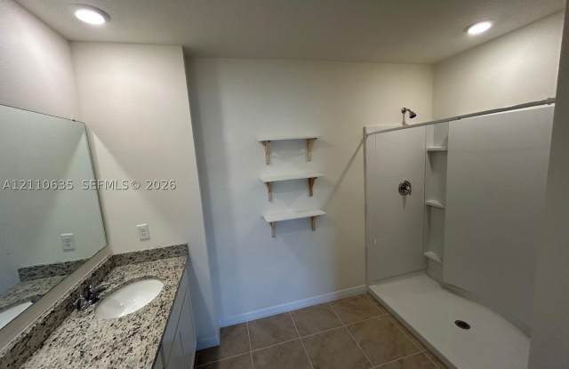 3464 Sandalwood Isle way Gallery 2