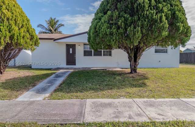 27913 SW 131st Ave photos photos