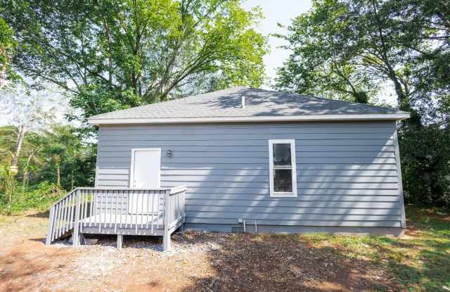Move-in special: 218 East Tinsley - 4BR and 1 BATH Gallery 4